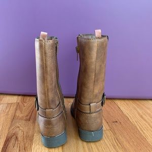 OshKosh B'gosh Shoes - NWOT toddler tall boots 👢 OshKosh B'gosh Shoes - NWOT toddler tall boots 👢